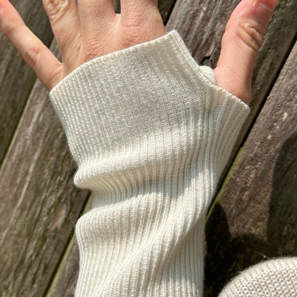 lululemon Women’s Still at Ease Pullover Sweater (Size 8) - Picture 7 of 10